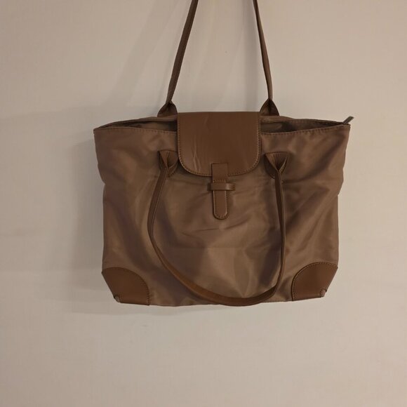 Handbag - Picture 2 of 4